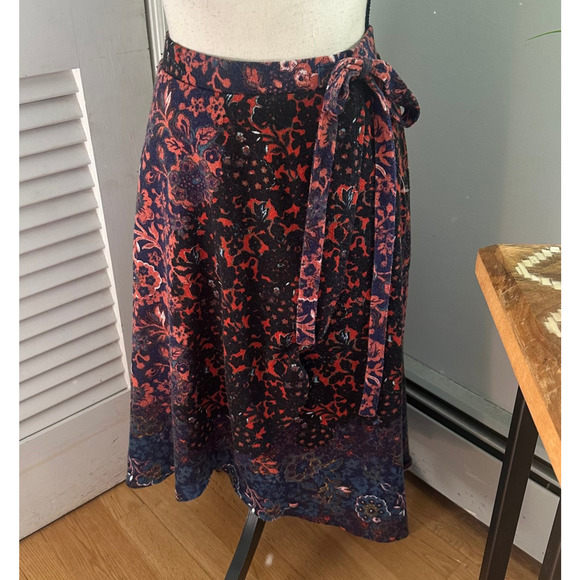 MAEVE ANTHROPOLOGIE Skirt Womens Medium Navy Blue Red Floral Knit Wrap Bohemian - Picture 1 of 11